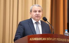 Elçin Babayev tənqid edildi – “İnkişaf etmiş ölkələri qoyaq, öküzlə yer şumlayan zamanla ayaqlaşaq?”