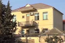 Eyni küçənin malikanələrini birləşdirən qanunsuz əməl - VİDEO